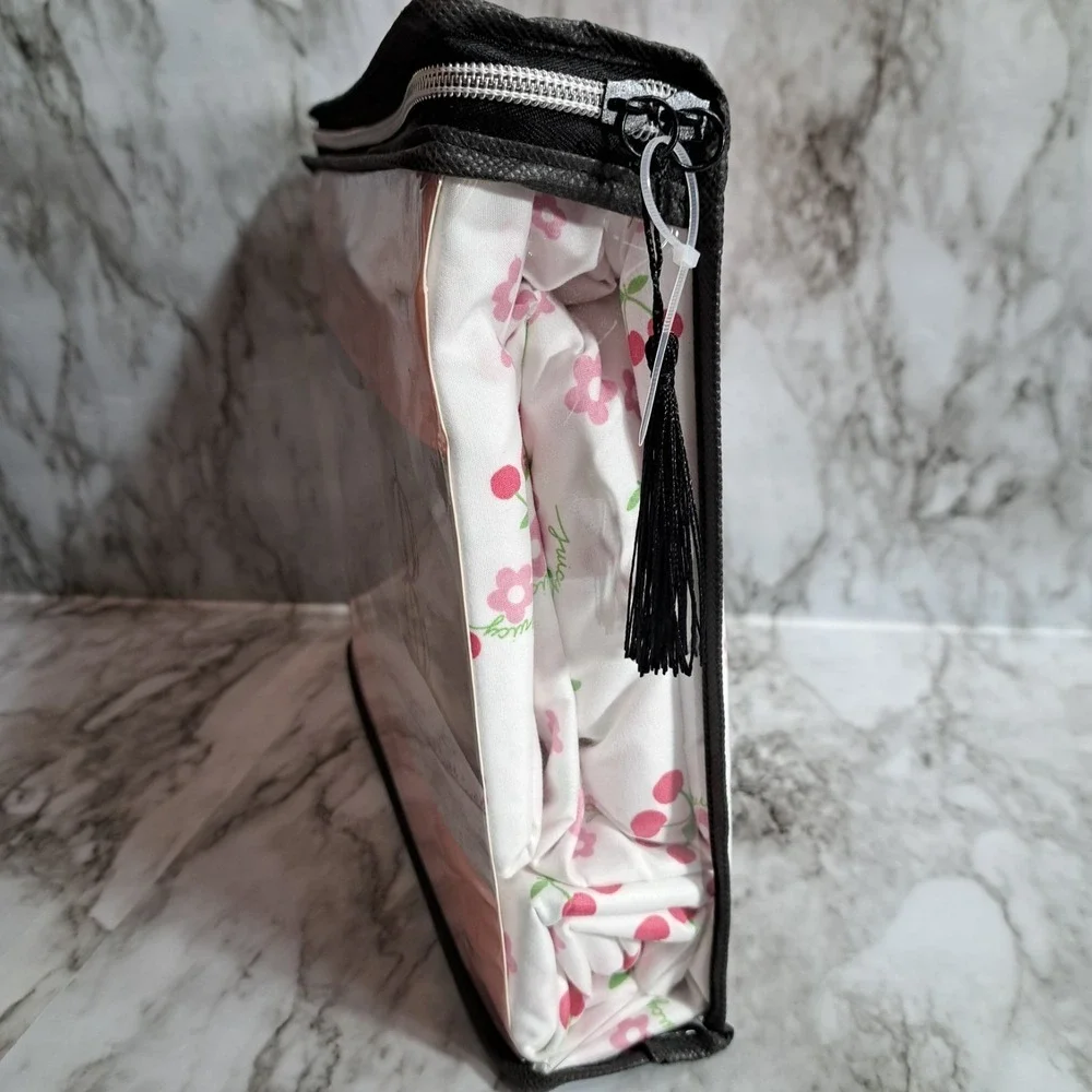 Juicy‎ Couture Twin Sheet Set White/Pink/Red One Flat Sheet One Fitted Sheet